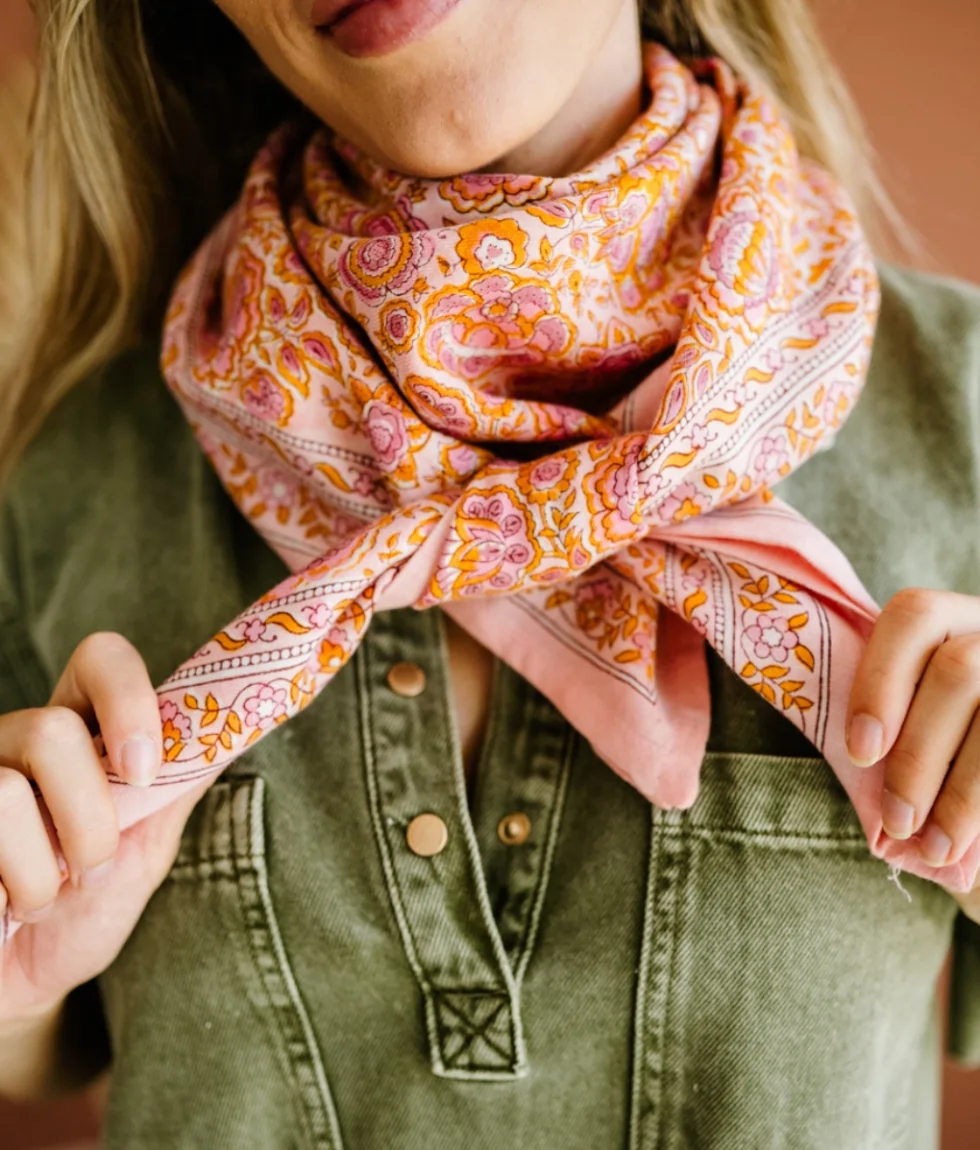 Foulard Garda Pop Pink grand modèle - Bindi Atelier – Image 2